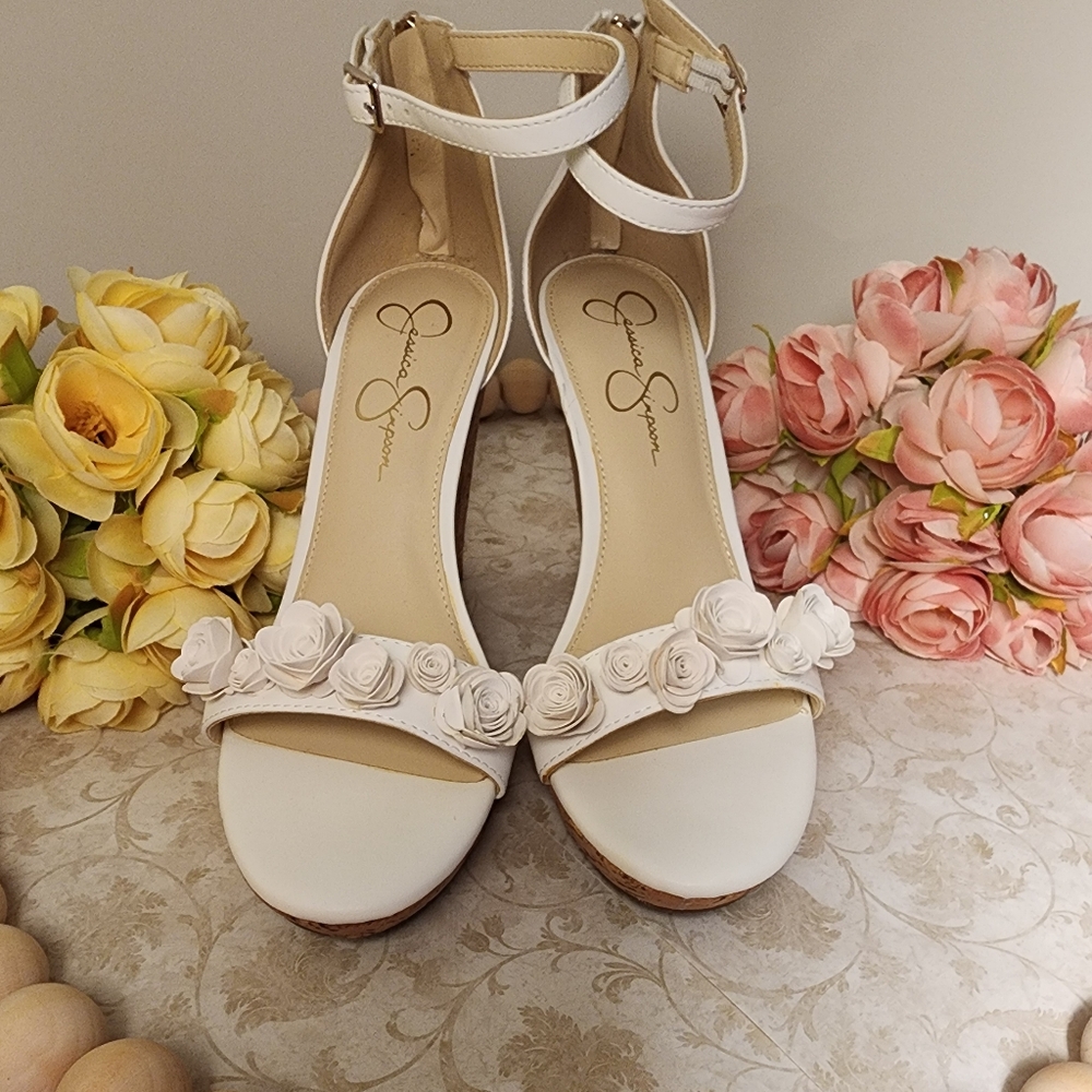 Jessica Simpson White Floral Women's Sandals